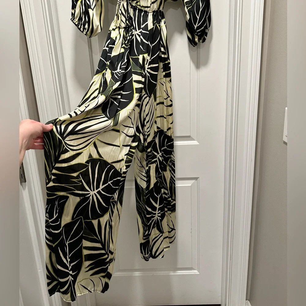 Zara Jumpsuit - Picture 2 of 6